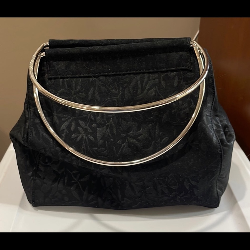 Liz handbag.